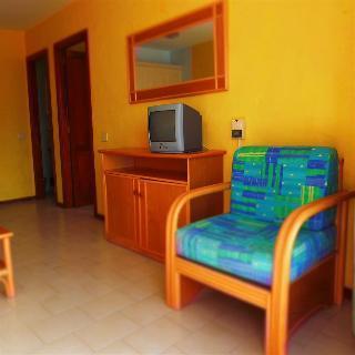 Apartamentos Castillo Beach 칼레타데푸스테 외부 사진